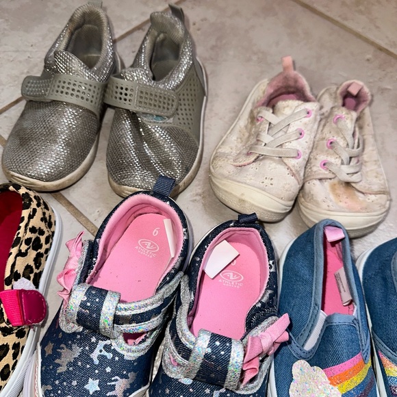 Toddler Girl Size 6 Shoe Bundle - Picture 4 of 4